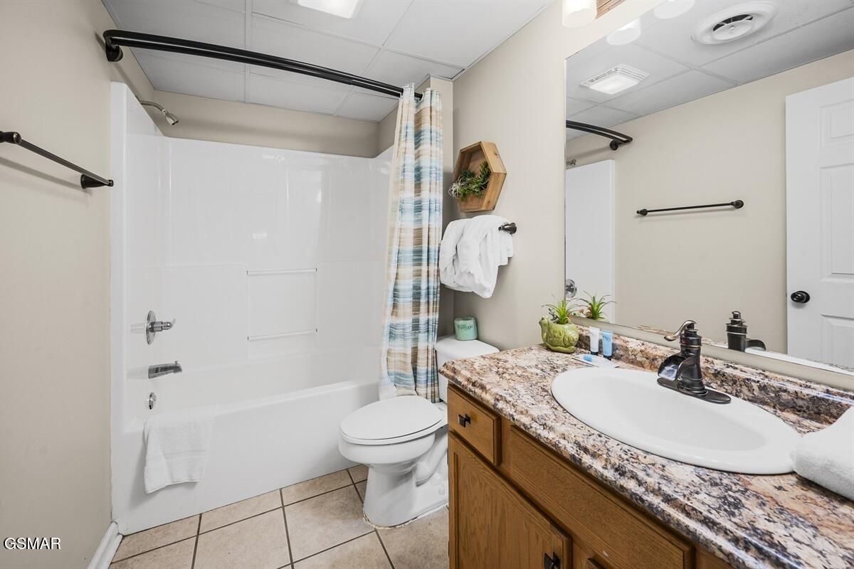 205 Ogle Drive Drive Unit: 422