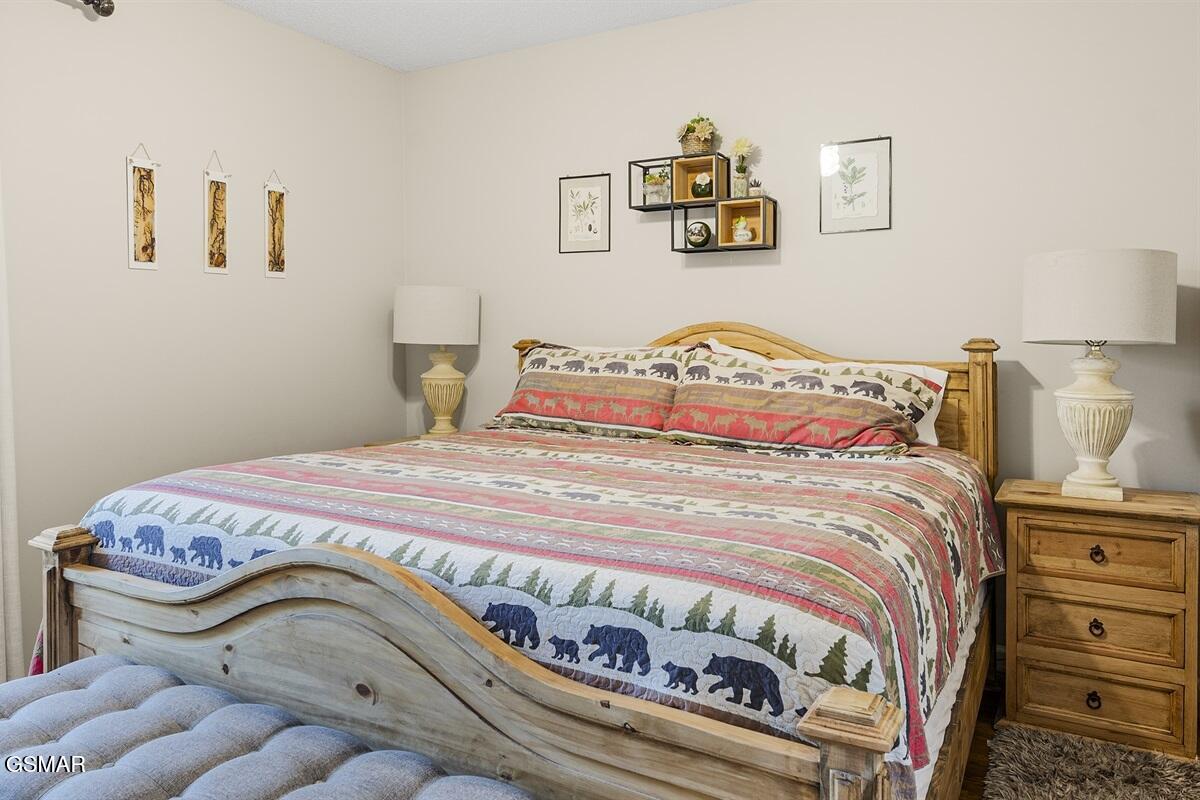 205 Ogle Drive Drive Unit: 422