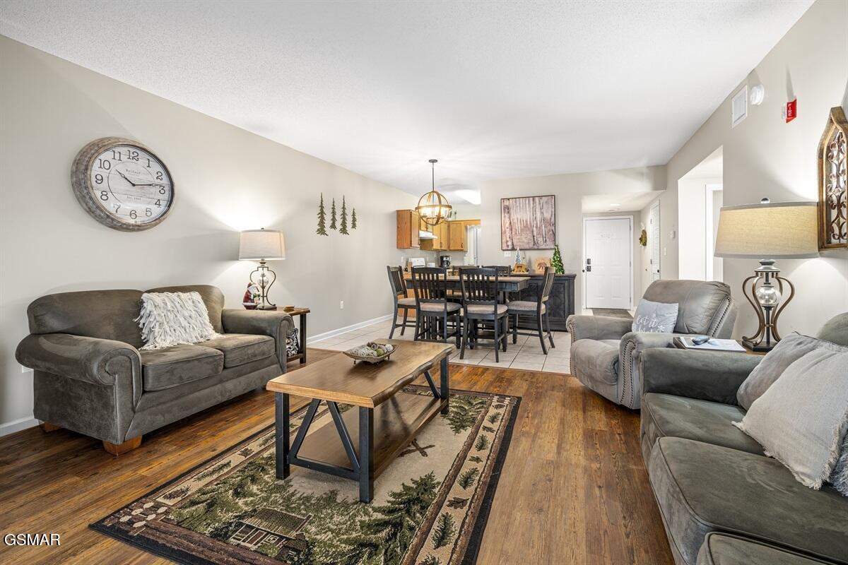 205 Ogle Drive Drive Unit: 422