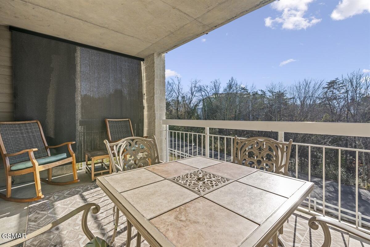 205 Ogle Drive Drive Unit: 422