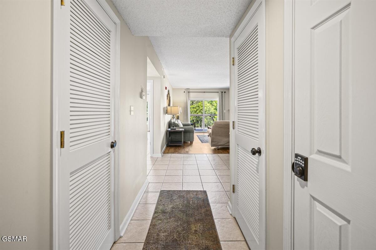 205 Ogle Drive Drive Unit: 422