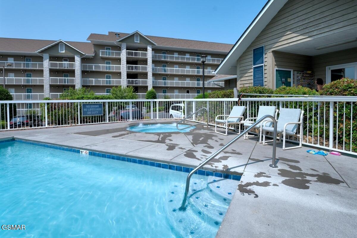 205 Ogle Drive Drive Unit: 422