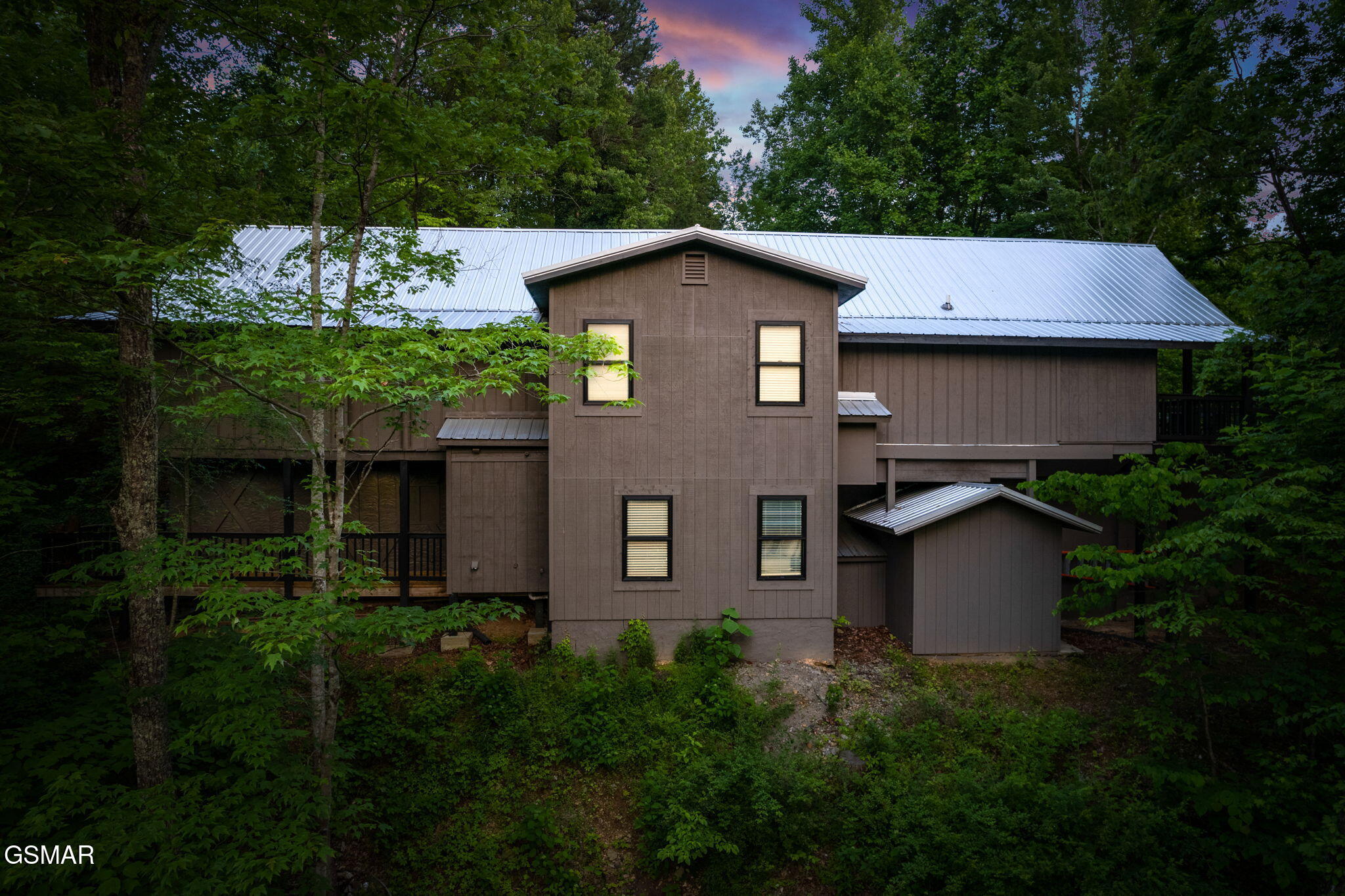 1421 Silver Poplar Lane Lane