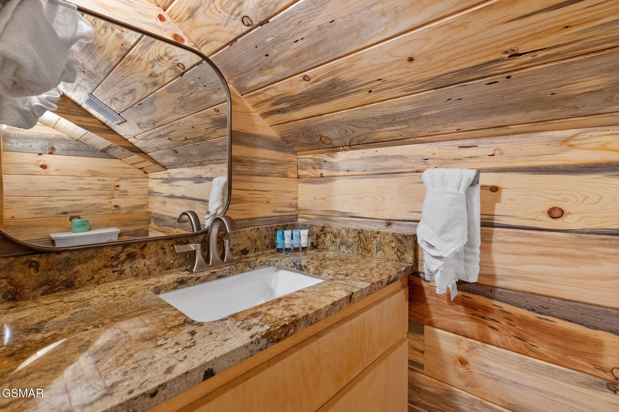 1421 Silver Poplar Lane Lane