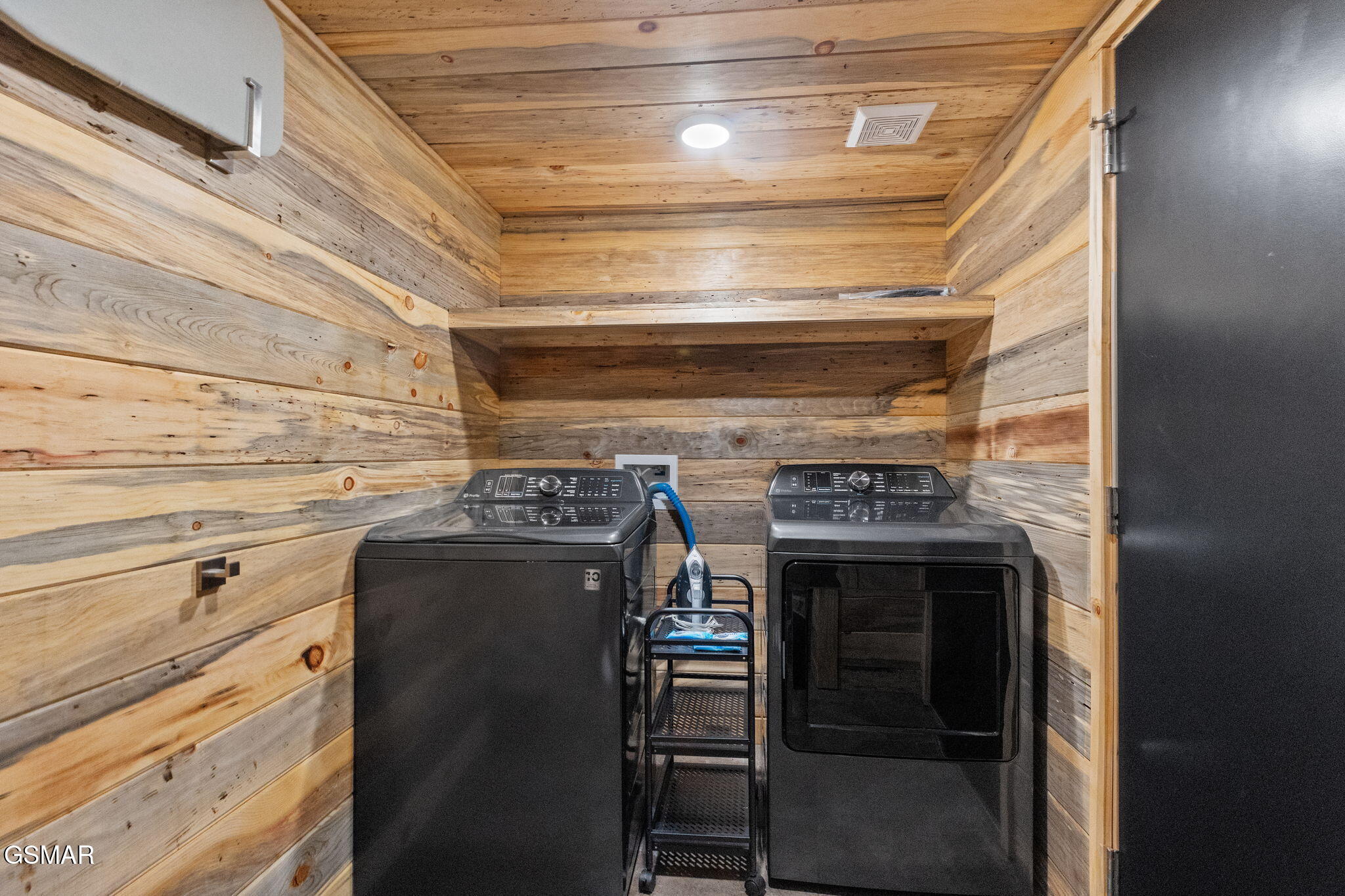 1421 Silver Poplar Lane Lane