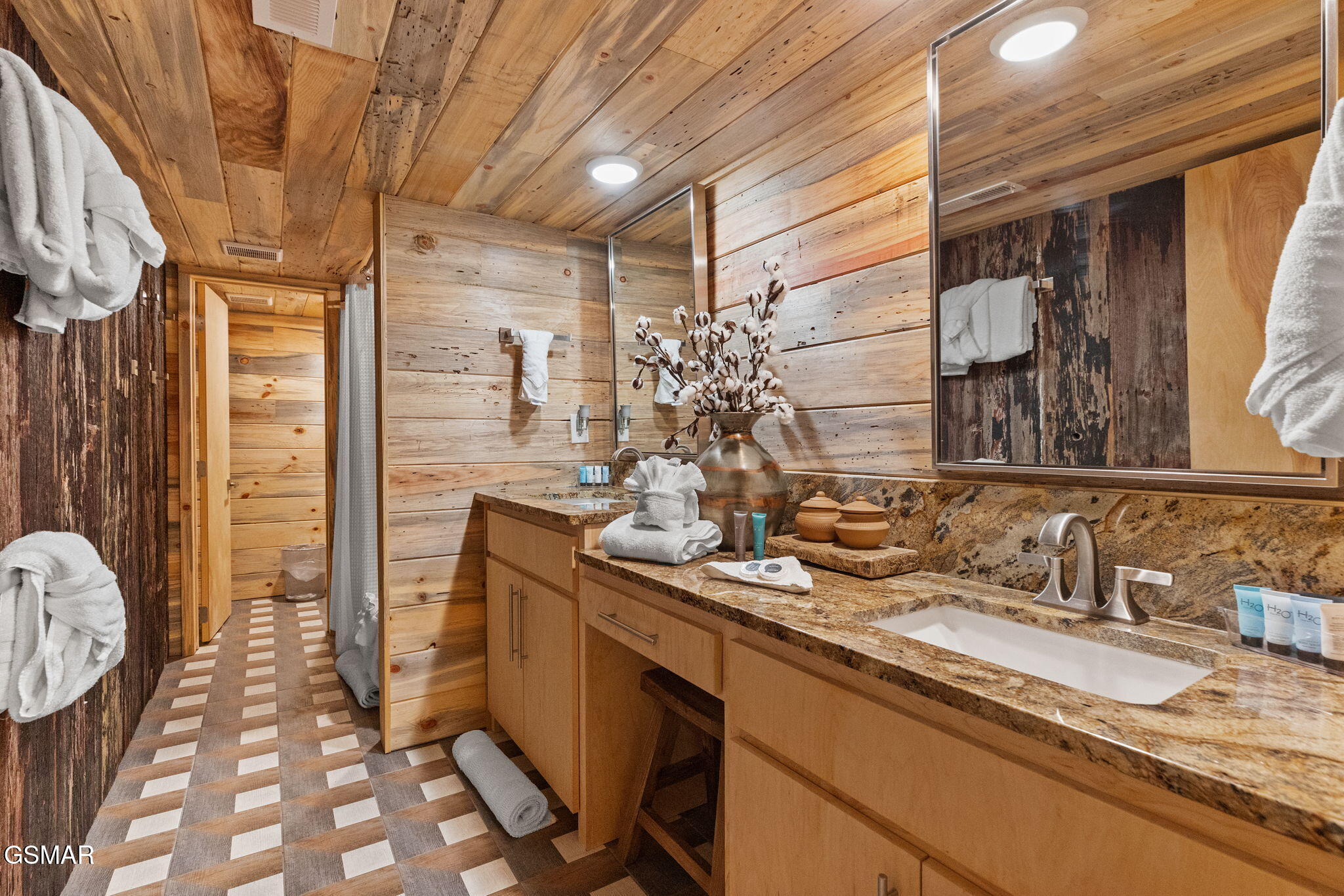 1421 Silver Poplar Lane Lane