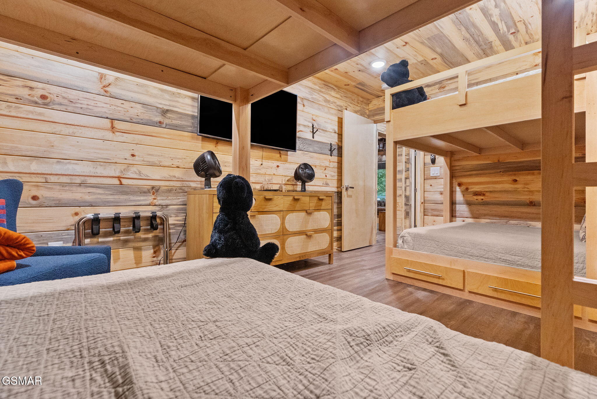 1421 Silver Poplar Lane Lane