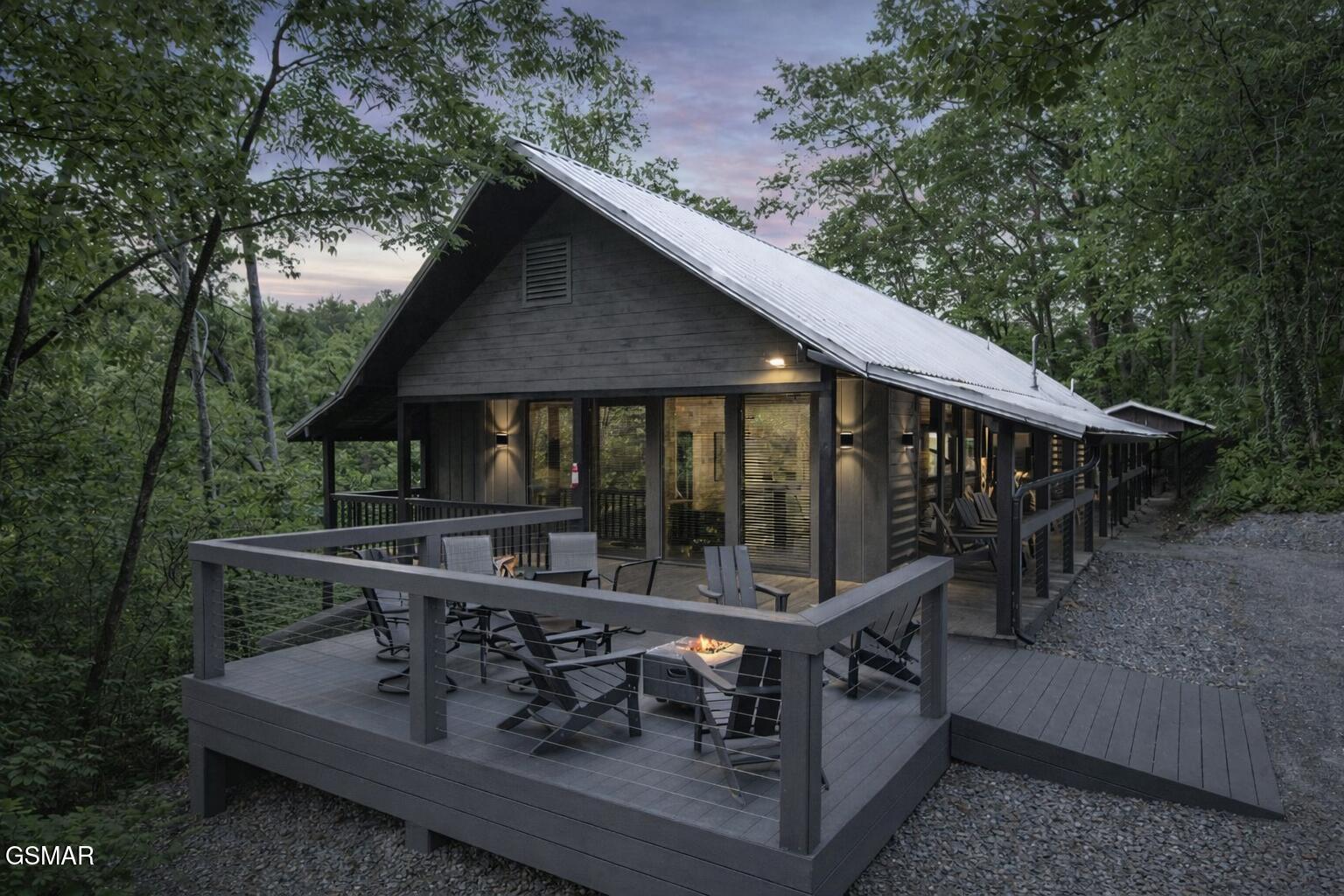 1421 Silver Poplar Lane Lane