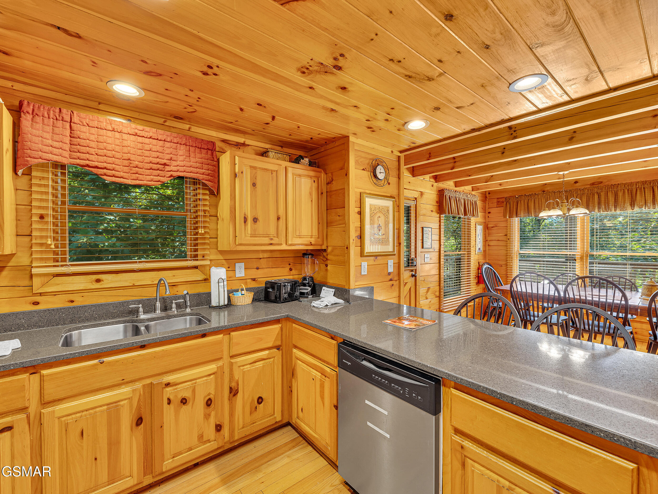 4445 Forest Vista Way Way