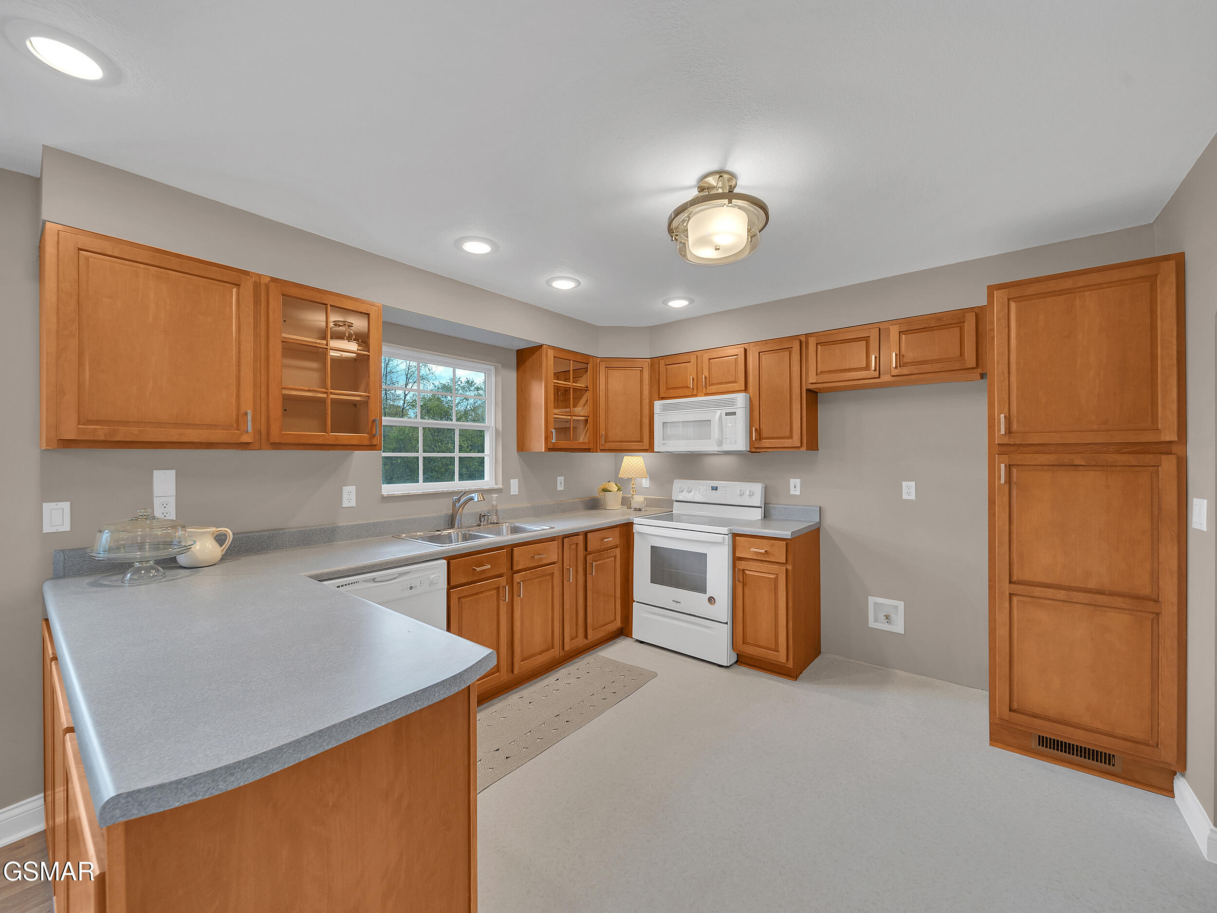 851 Eagle View Drive Drive