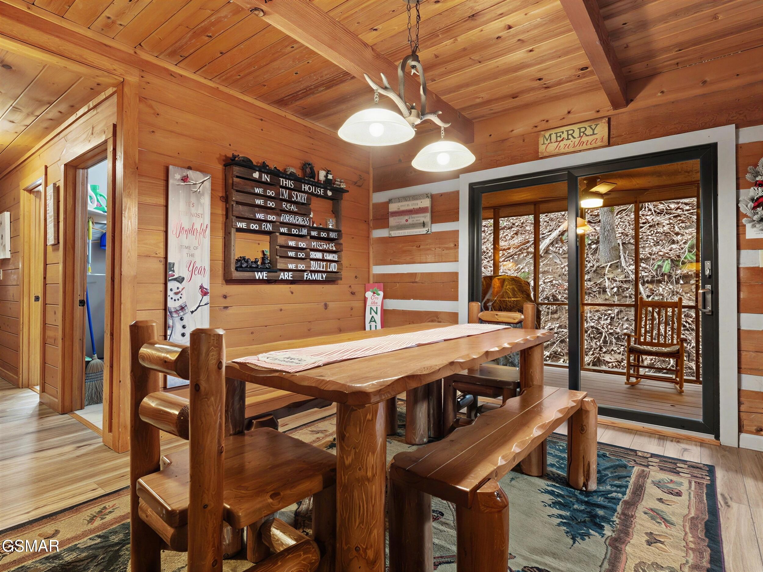 2653 Black Walnut Flats Road Road