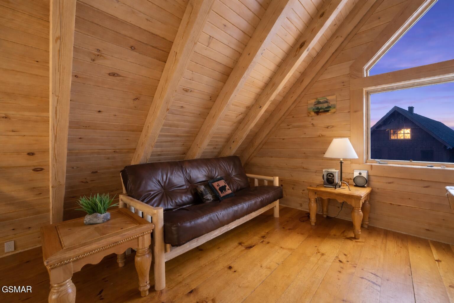 3221 Smoky Ridge Way