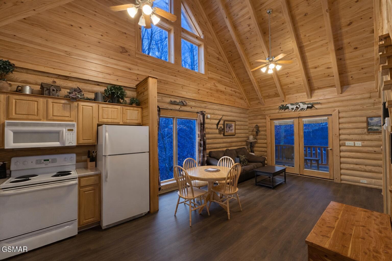 3221 Smoky Ridge Way