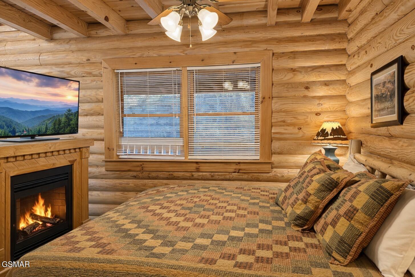 3221 Smoky Ridge Way