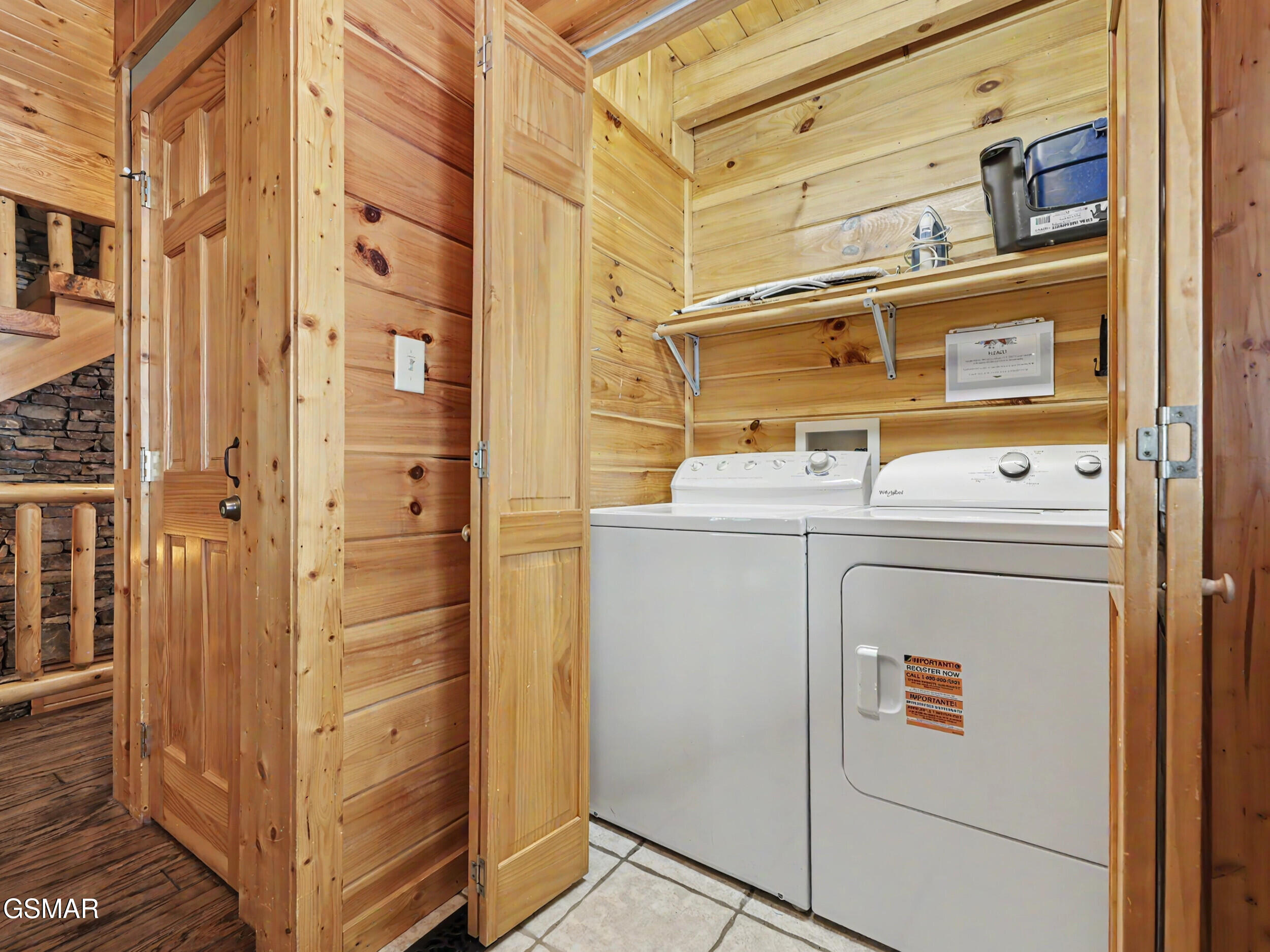 2414 Walnut Cove Way