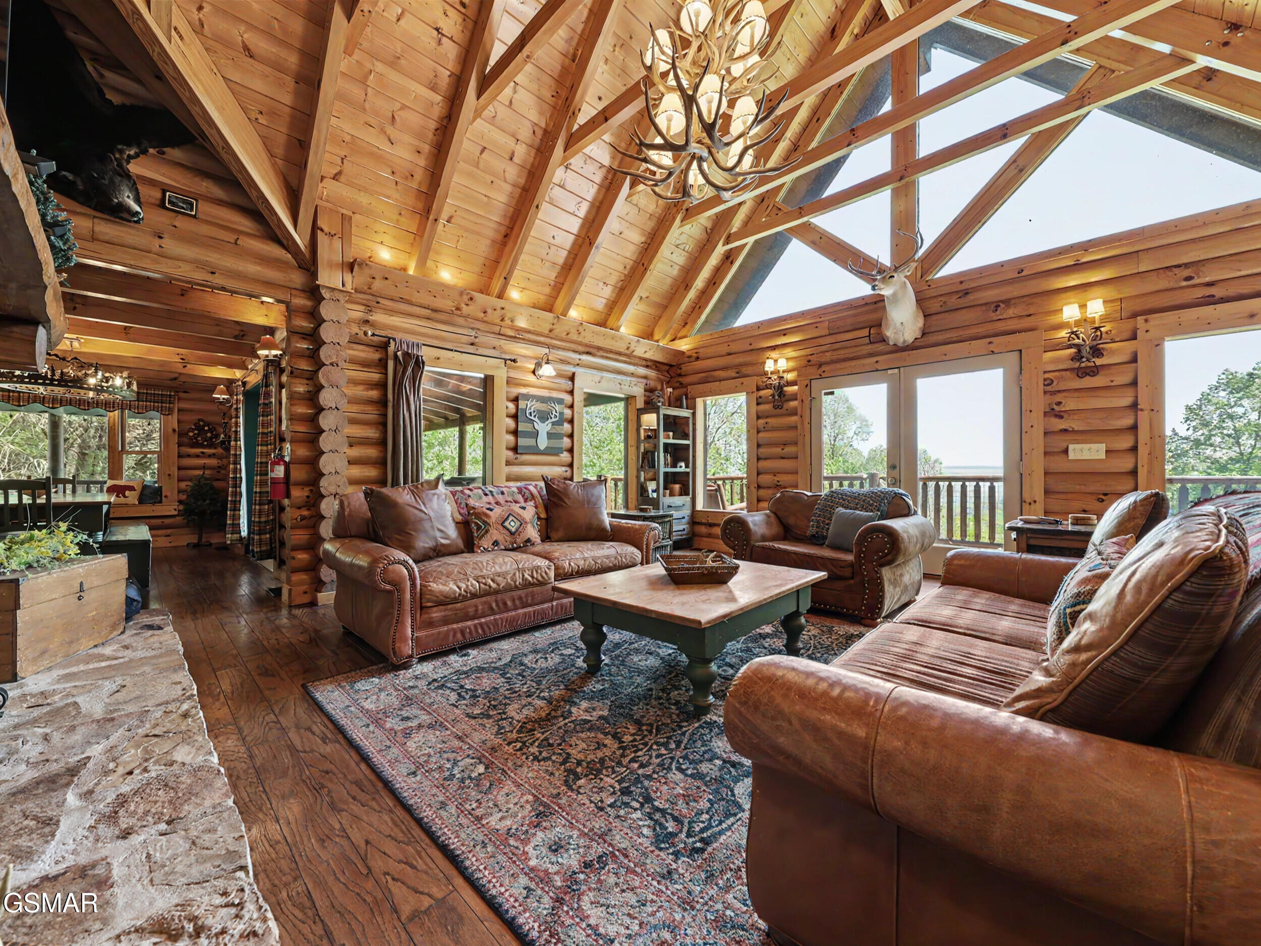 2414 Walnut Cove Way