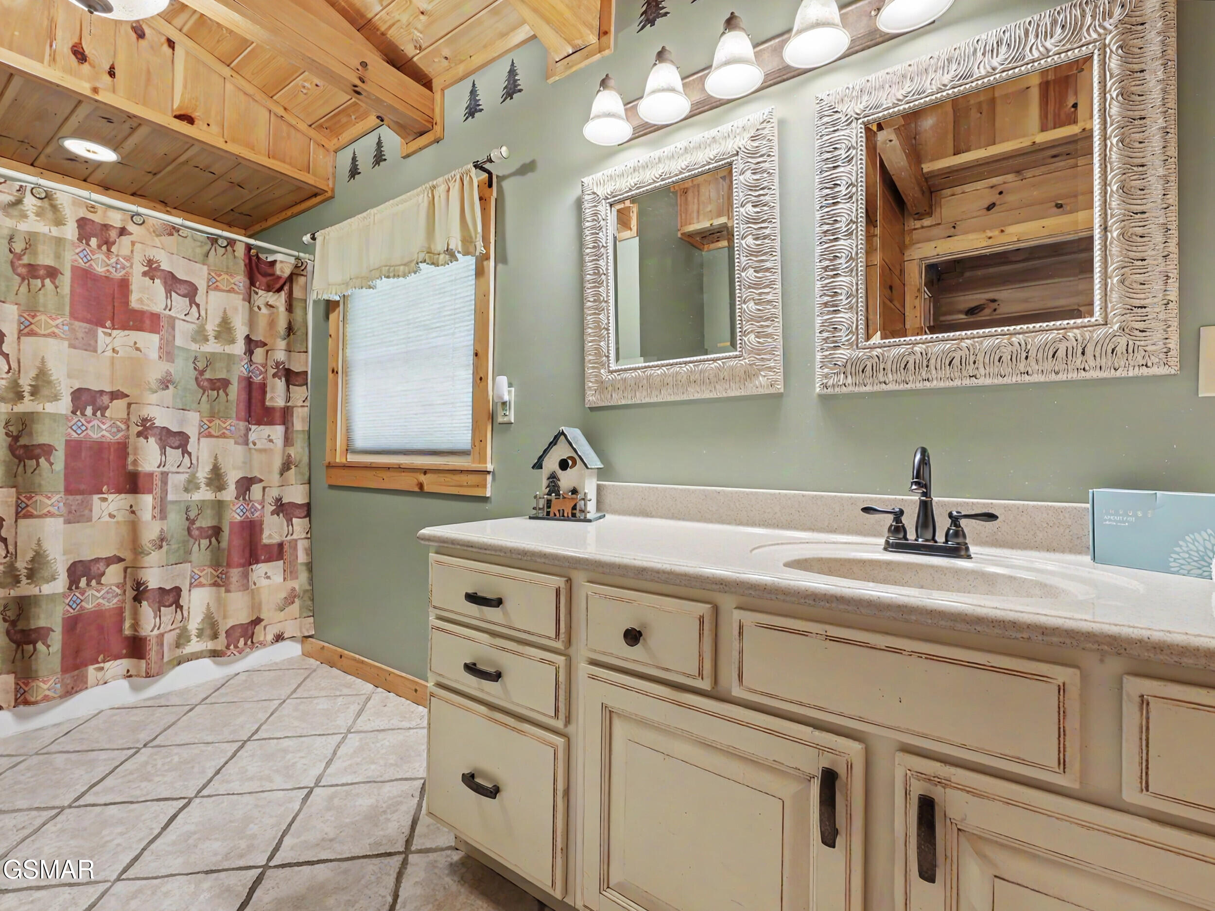 2414 Walnut Cove Way