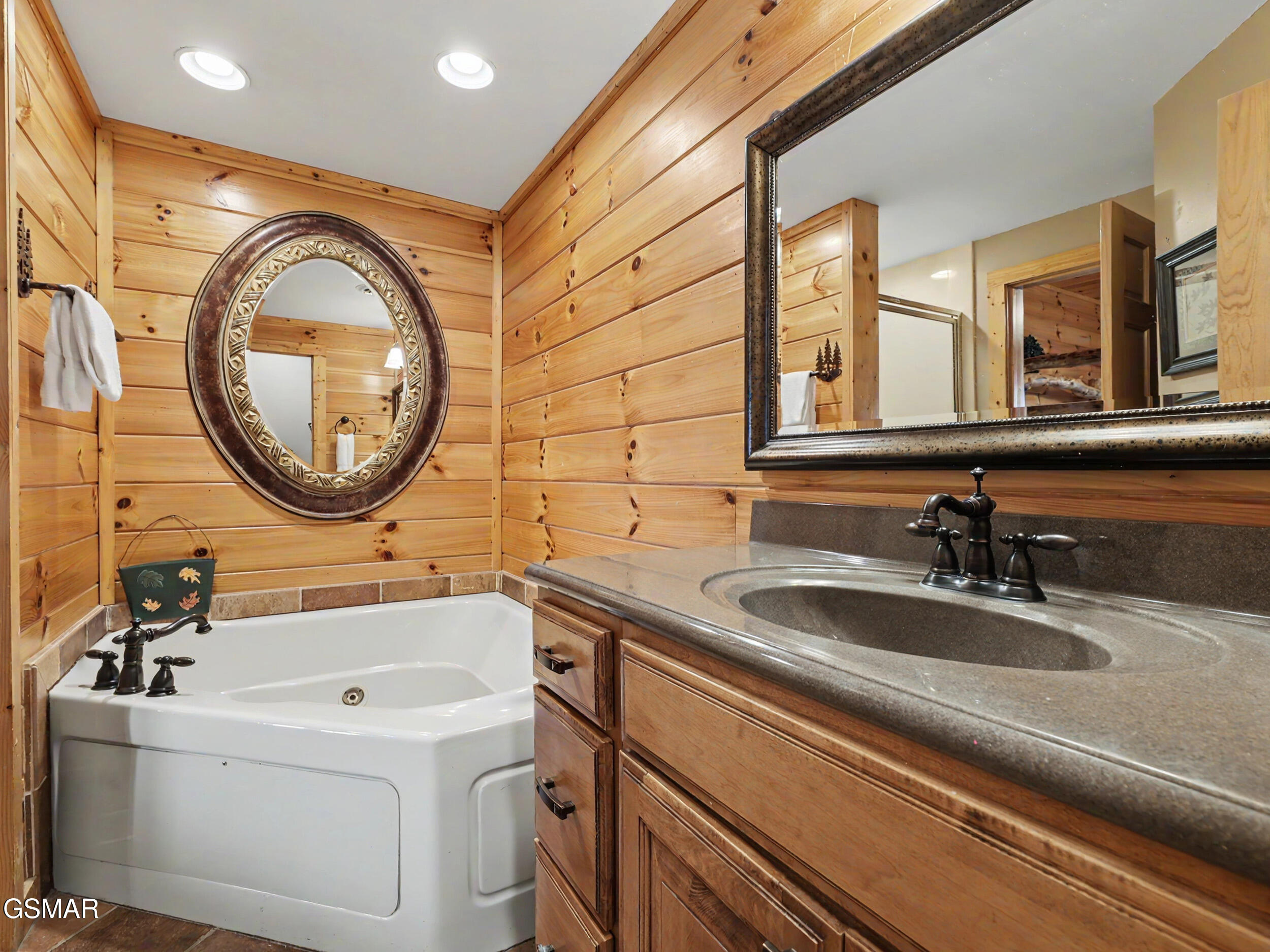 2414 Walnut Cove Way