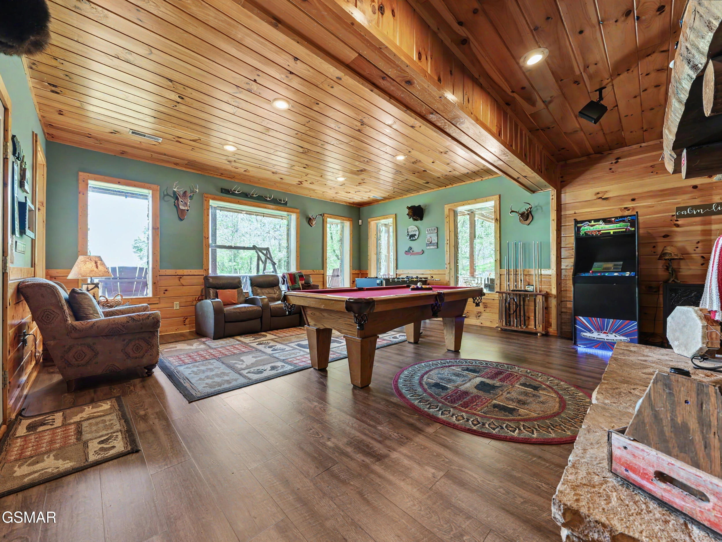 2414 Walnut Cove Way