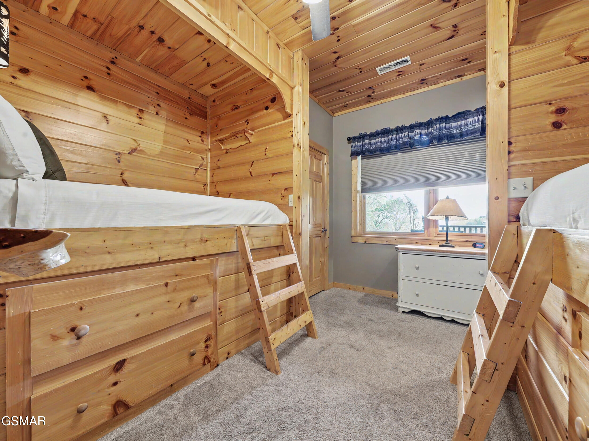 2414 Walnut Cove Way