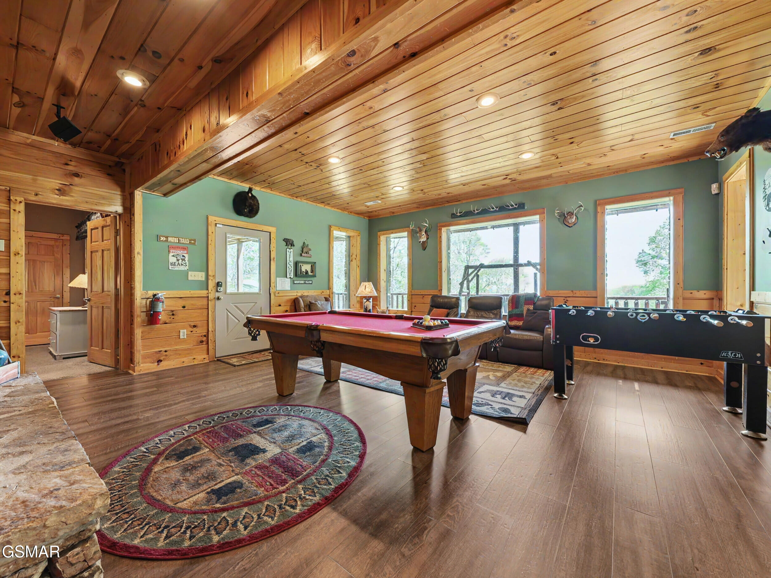 2414 Walnut Cove Way