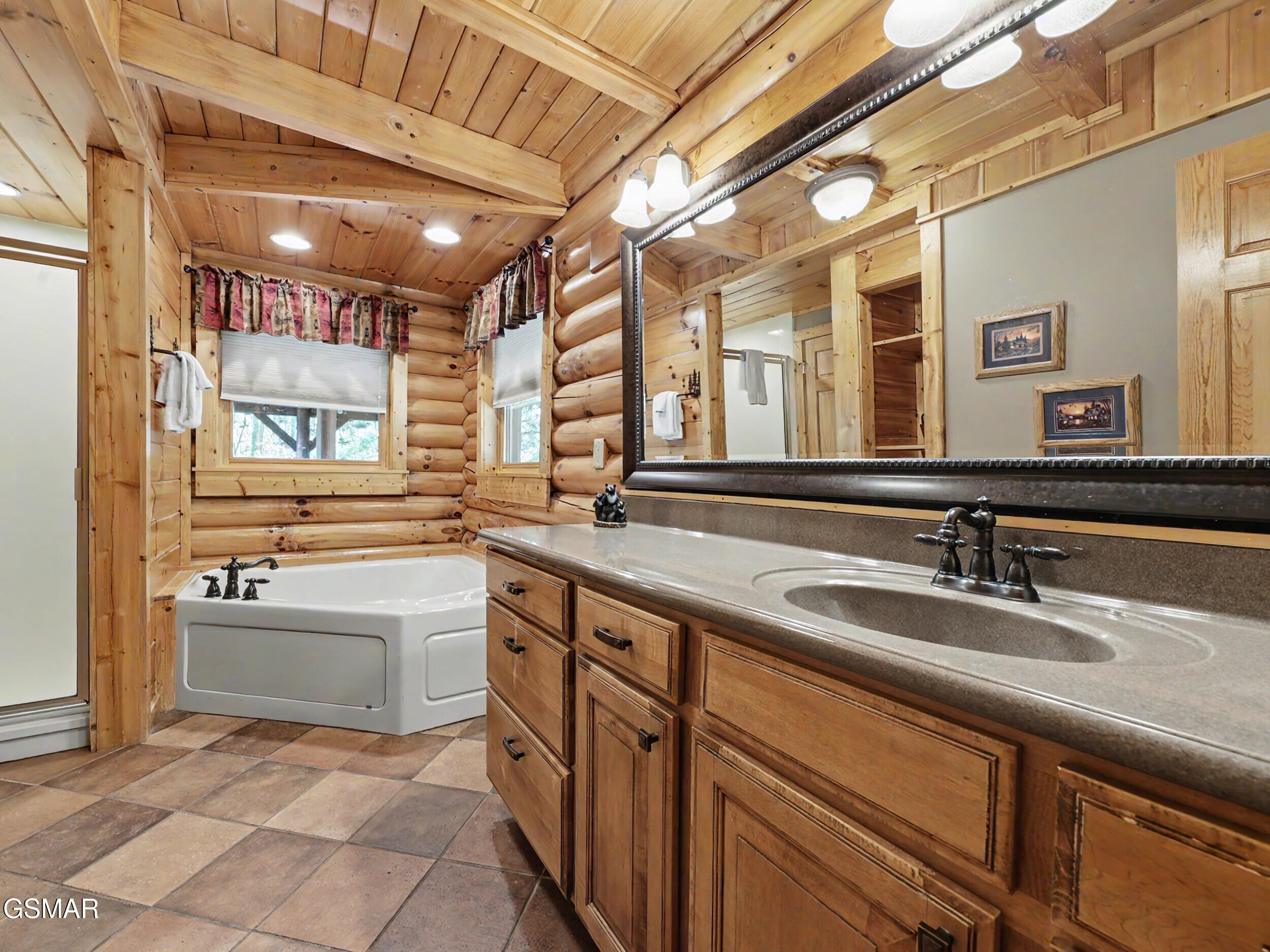 2414 Walnut Cove Way