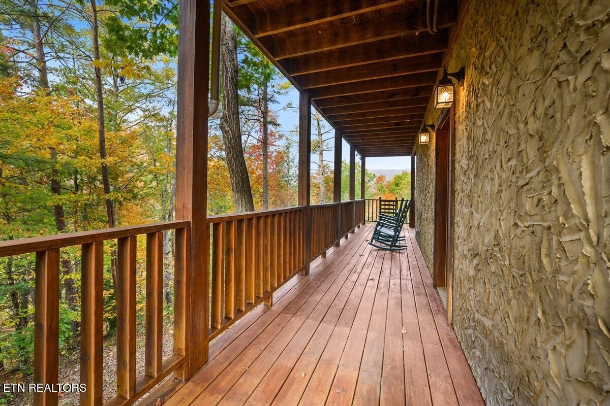 2313 Laughing Bear Way