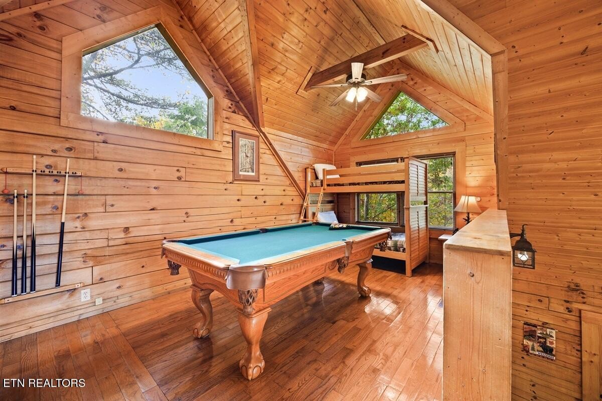 2313 Laughing Bear Way