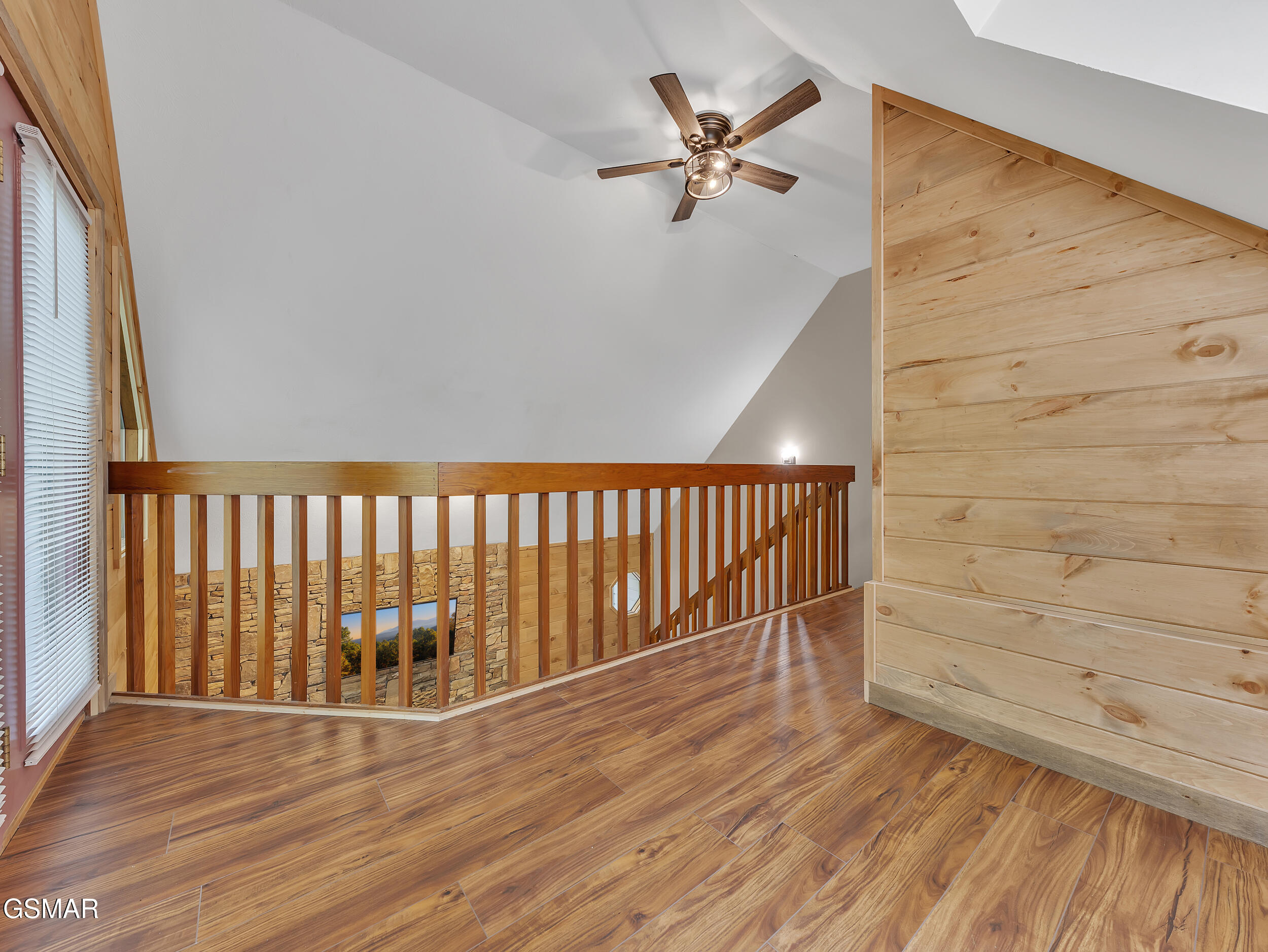 2733 Timber Way