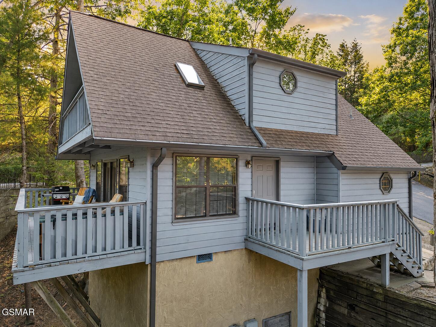 2733 Timber Way