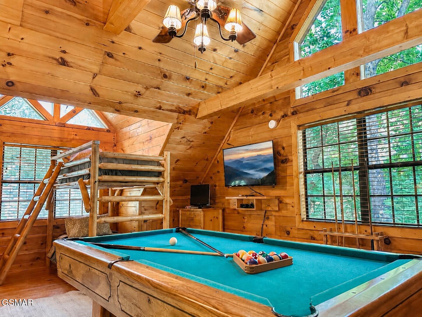 1630 Majestic Oak Way