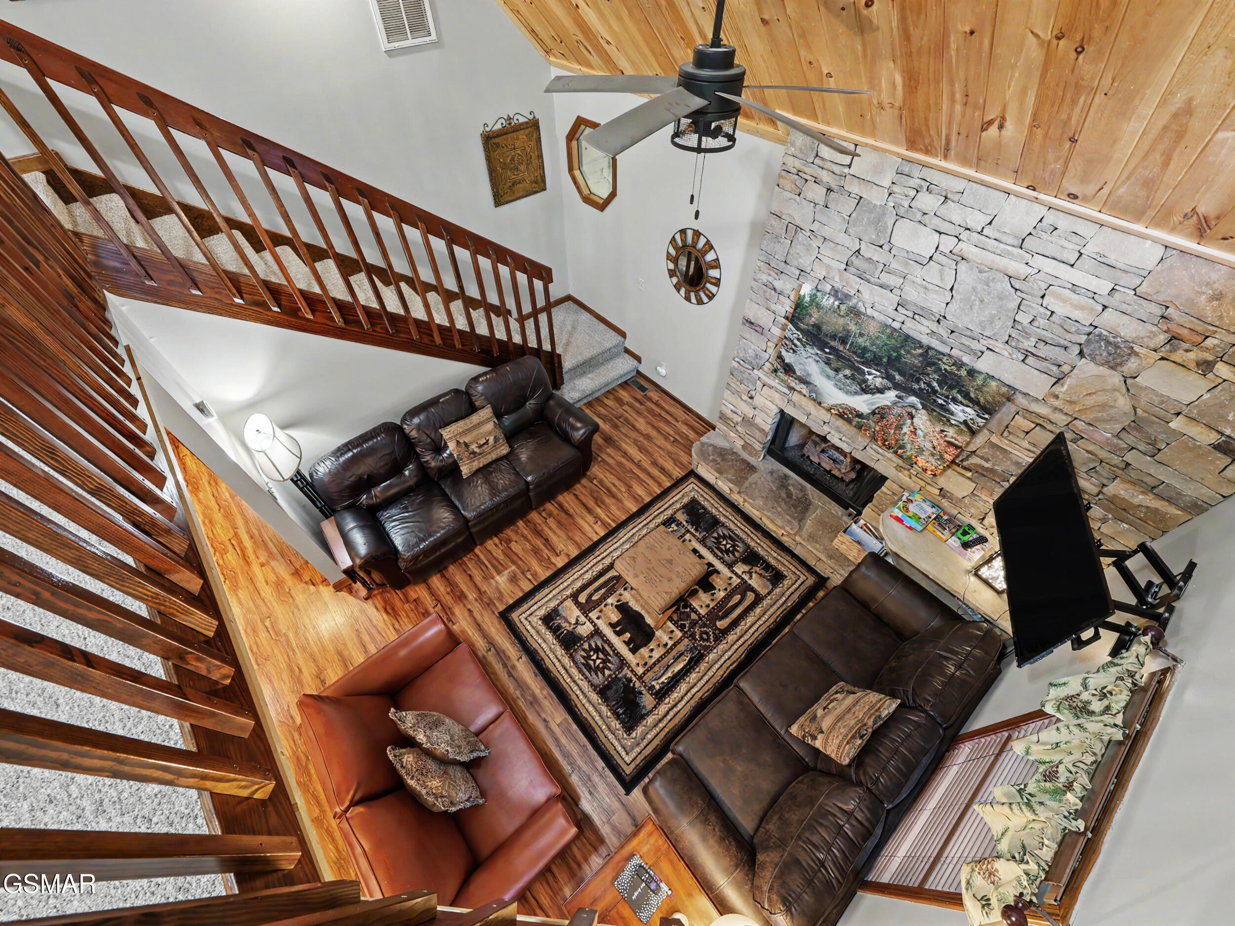 318 Greenwood Way