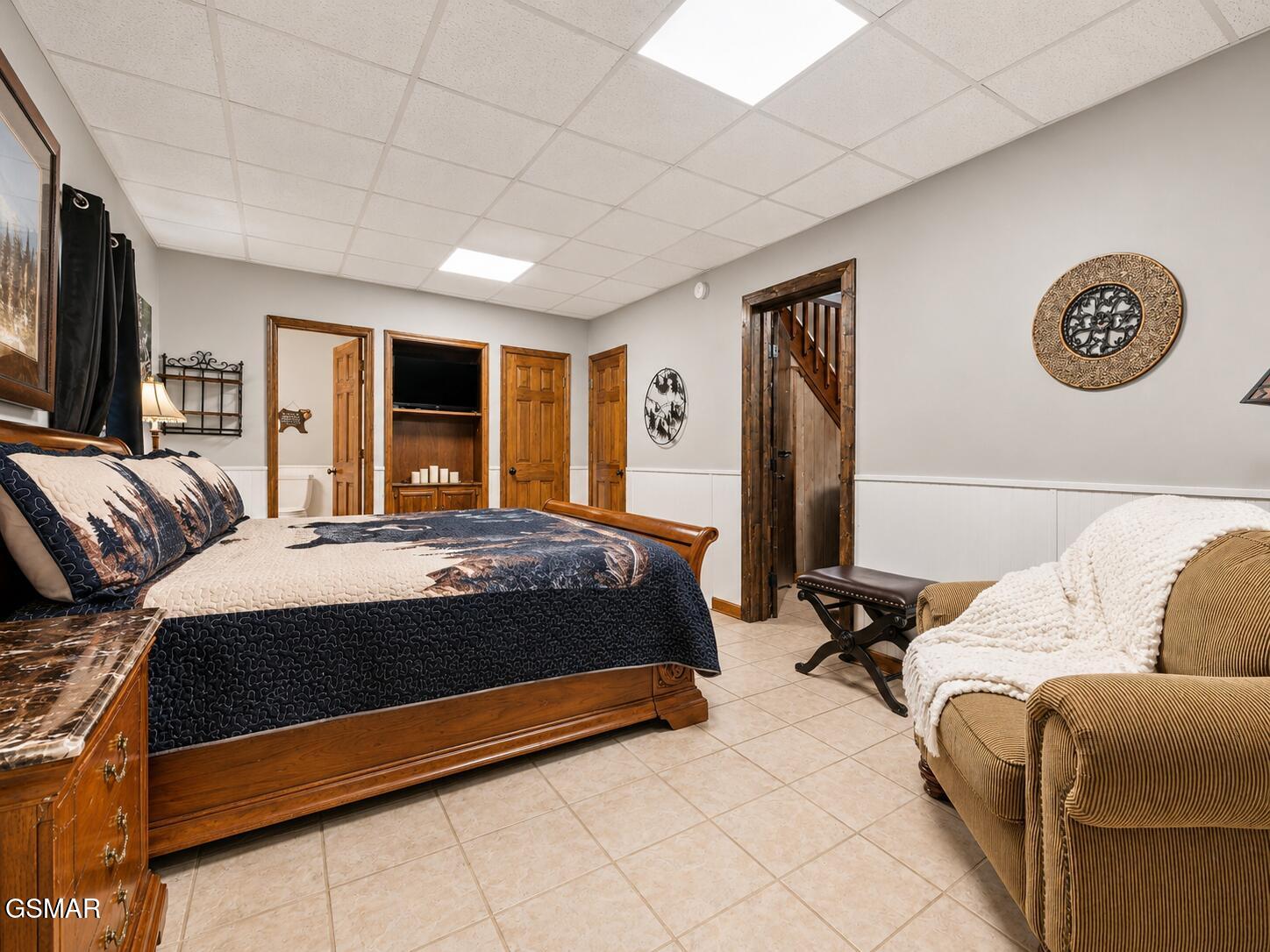 318 Greenwood Way