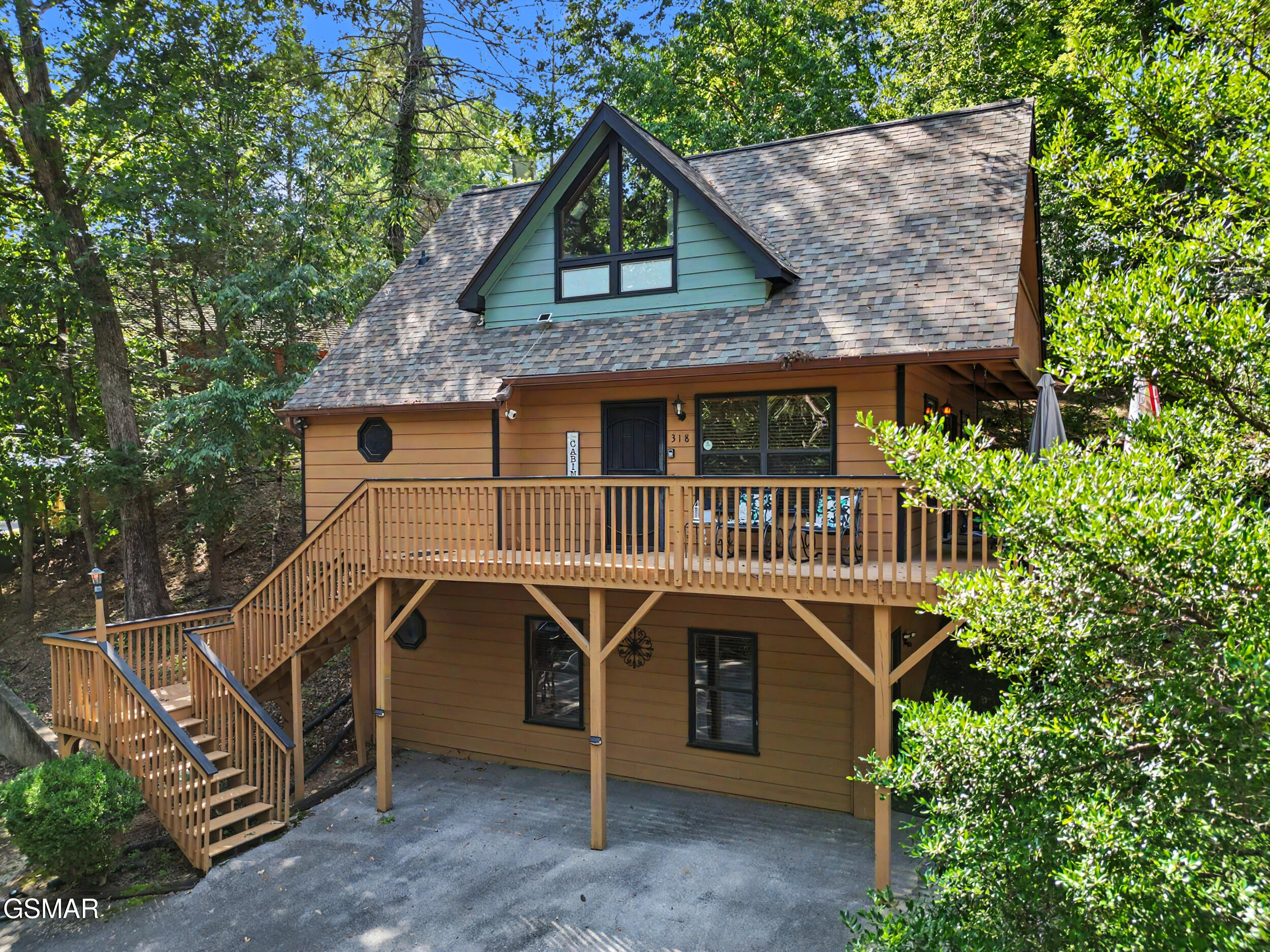 318 Greenwood Way