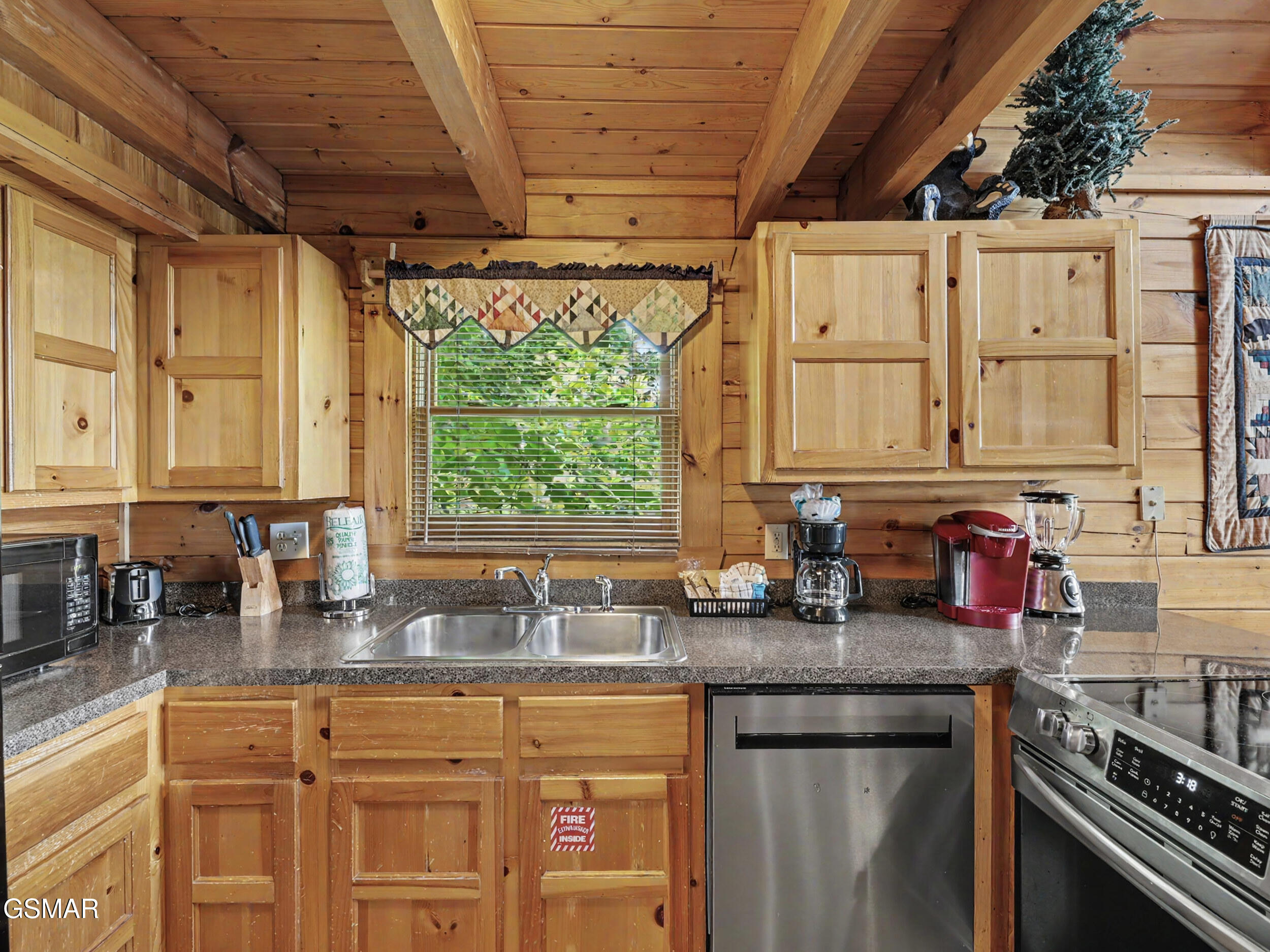 2509 Piney Drive