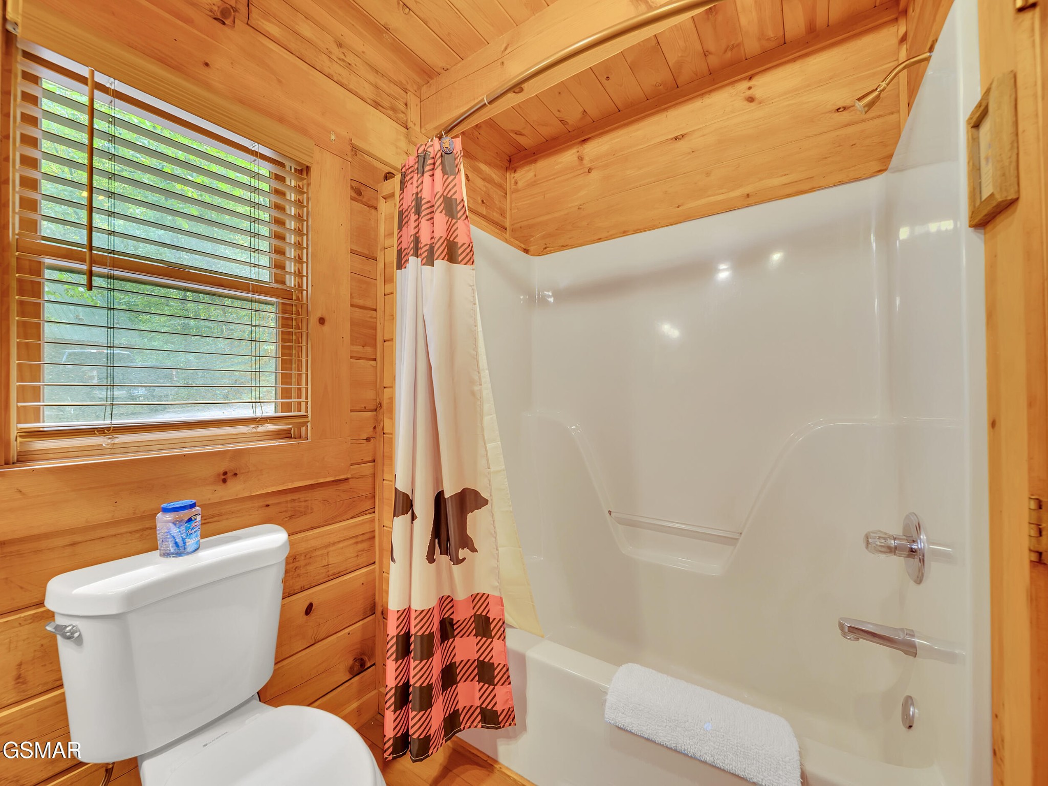 1805 Mossy Trail