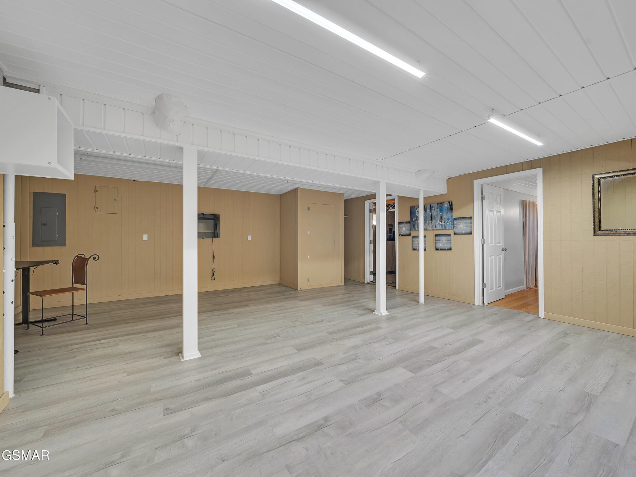 200 Lynnwood Drive