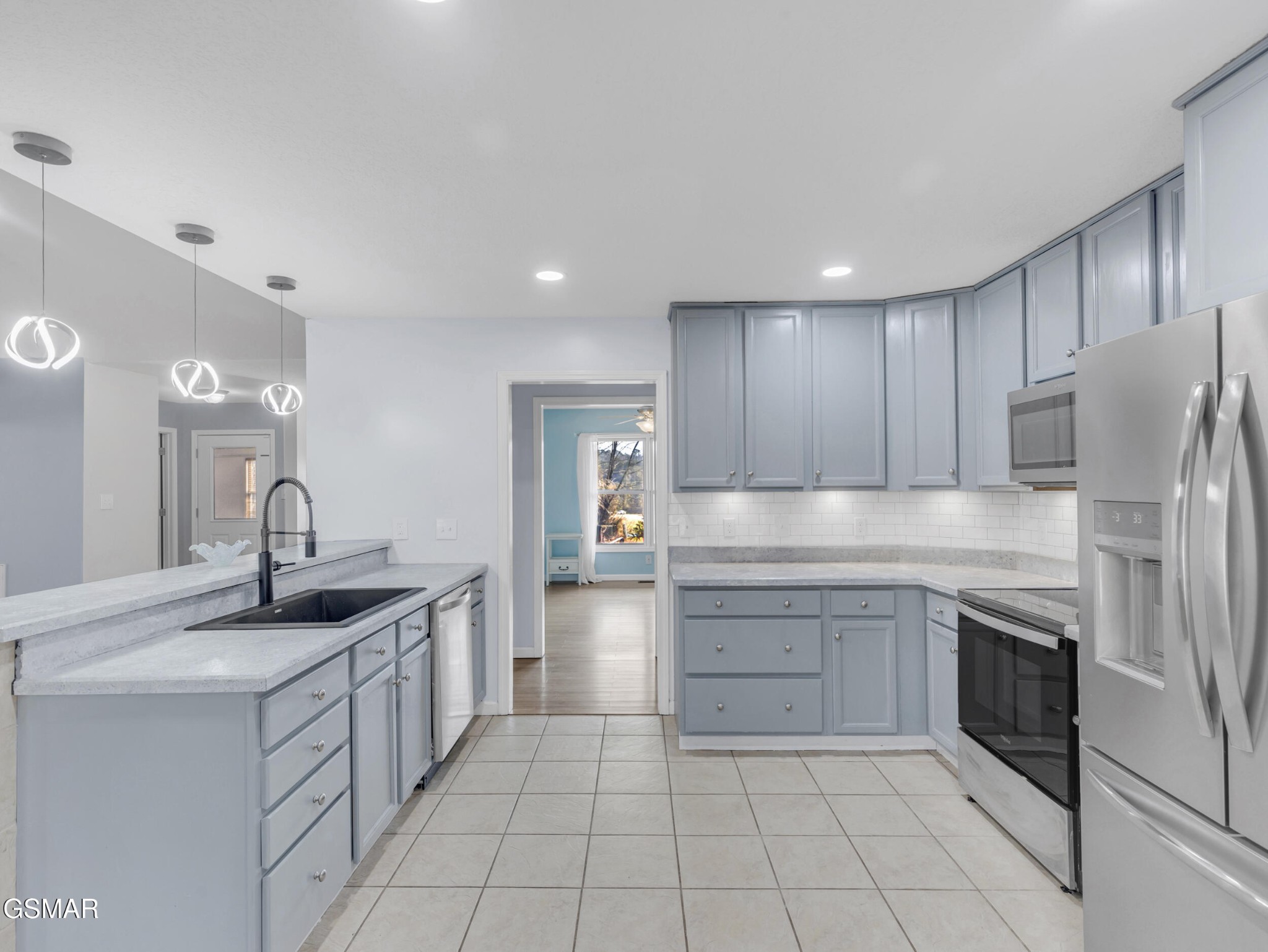 413 Glenns Lea