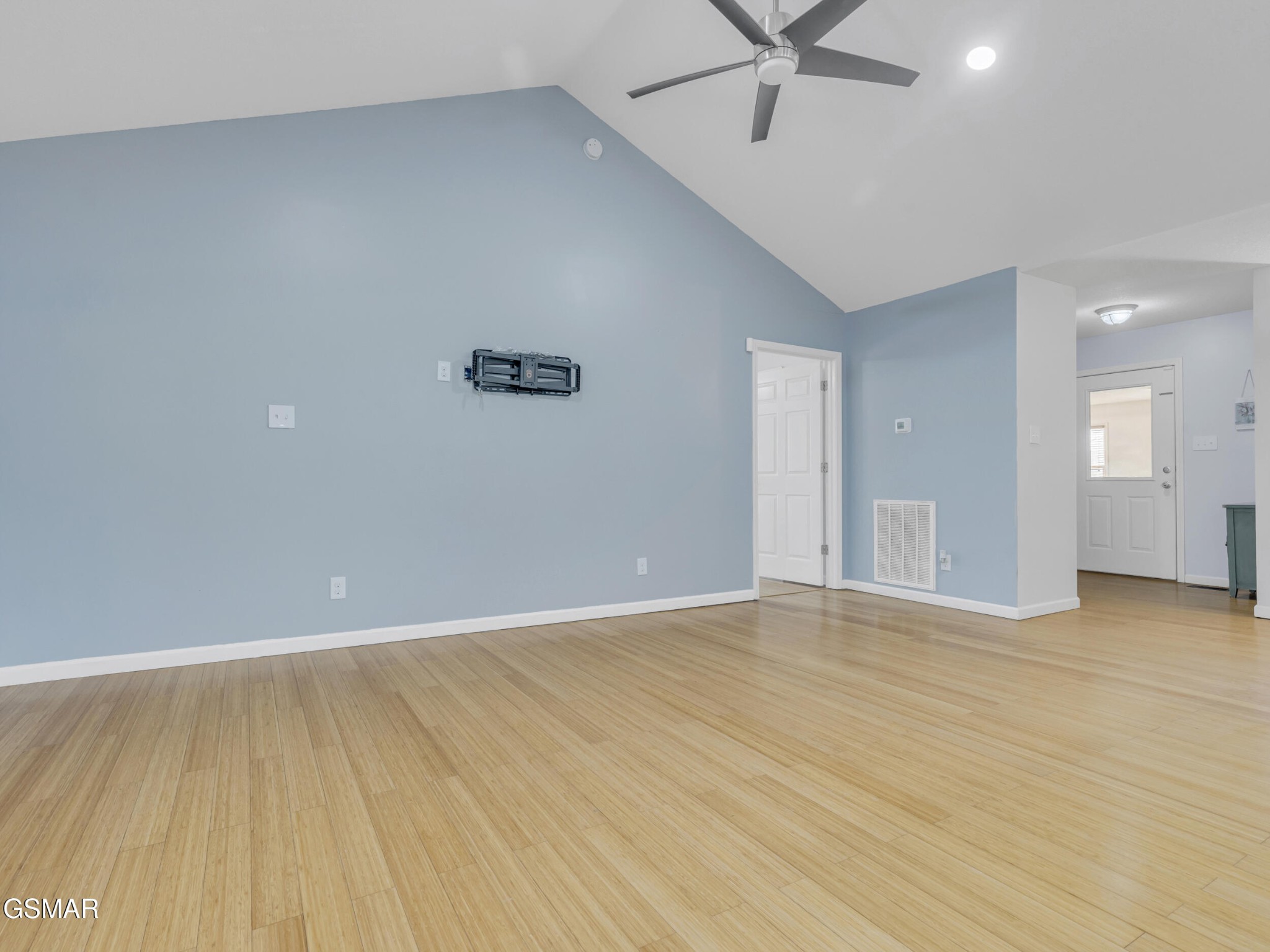 413 Glenns Lea