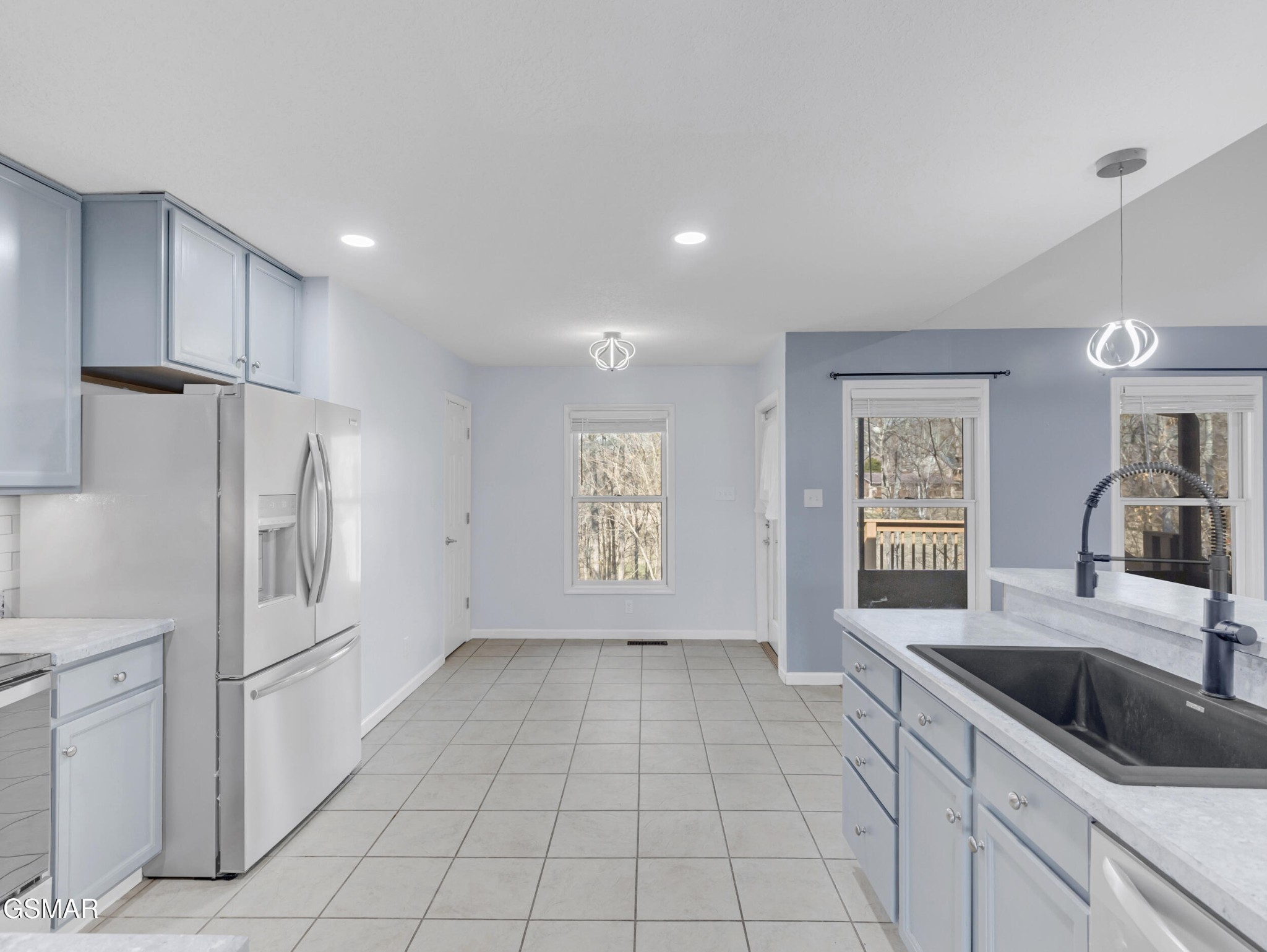 413 Glenns Lea