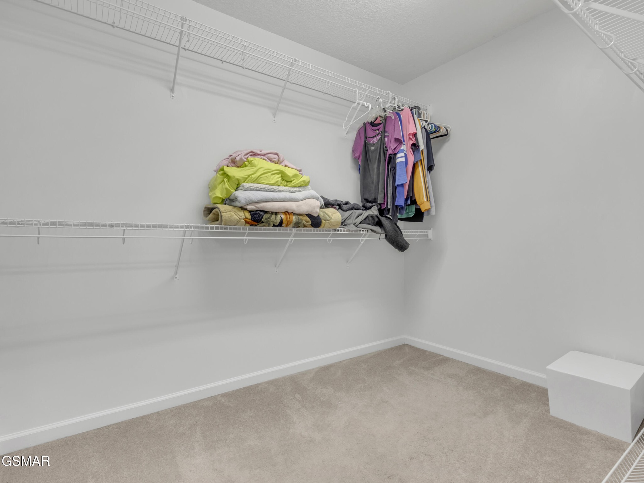 413 Glenns Lea