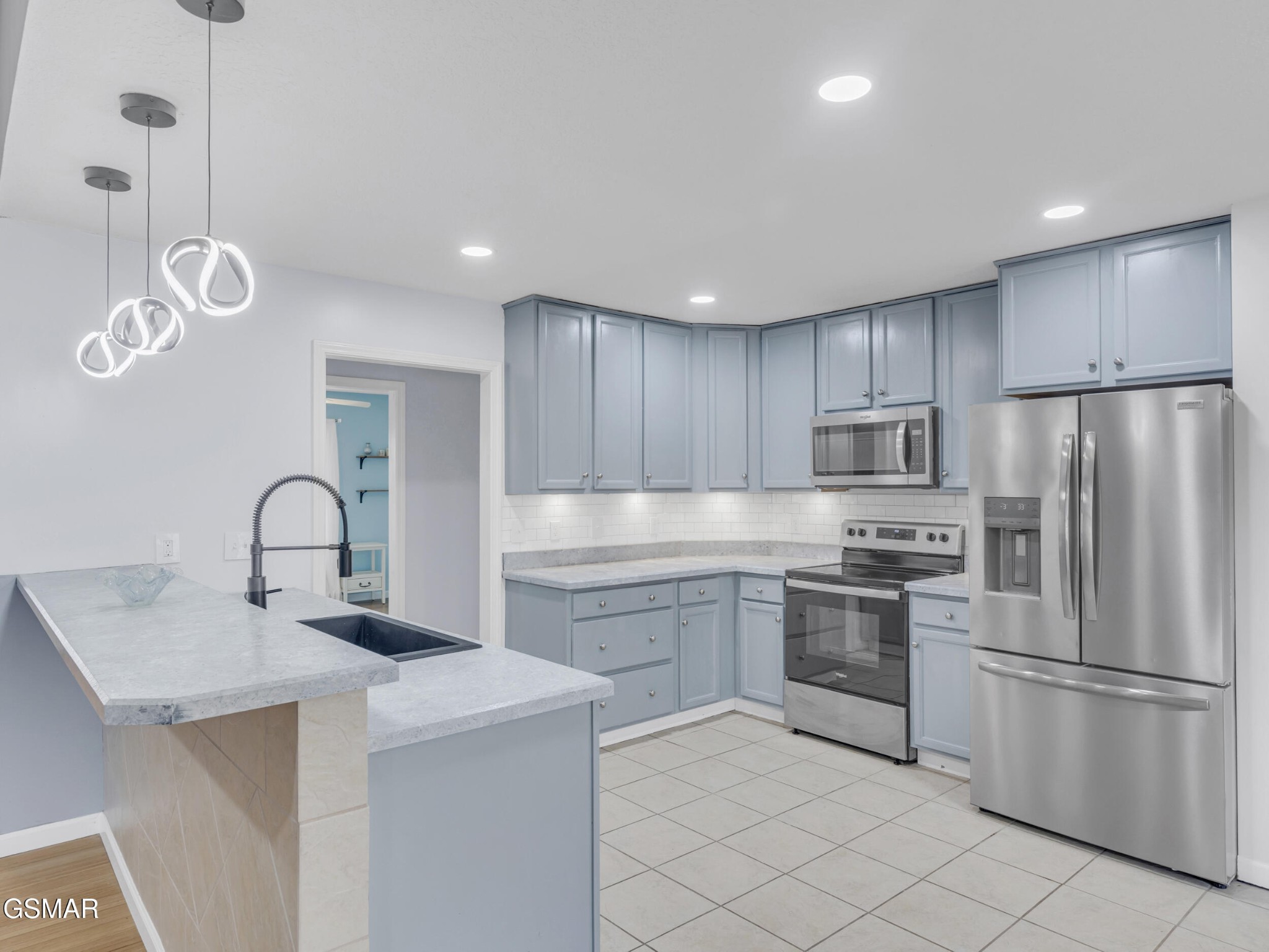 413 Glenns Lea