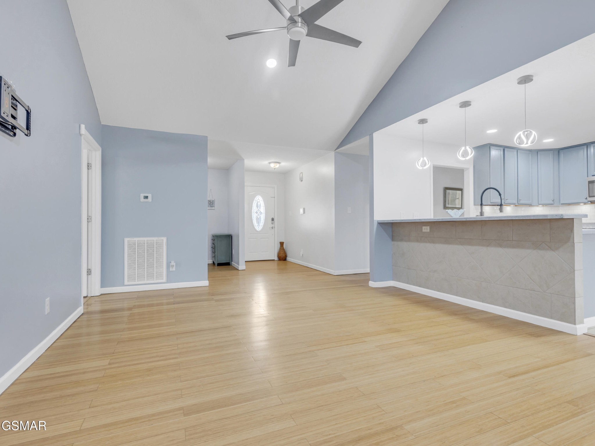 413 Glenns Lea
