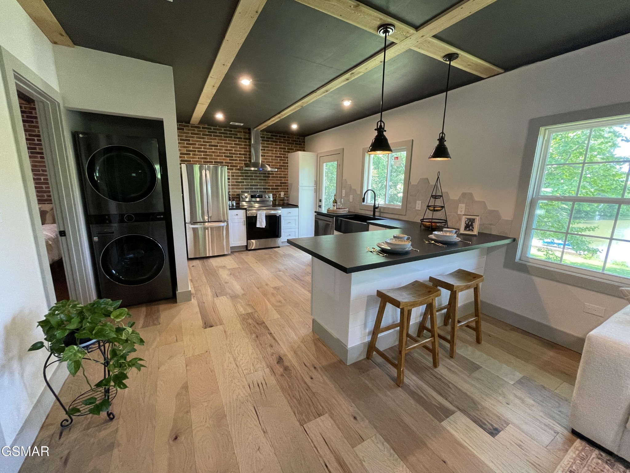 4452 Miser Station Road