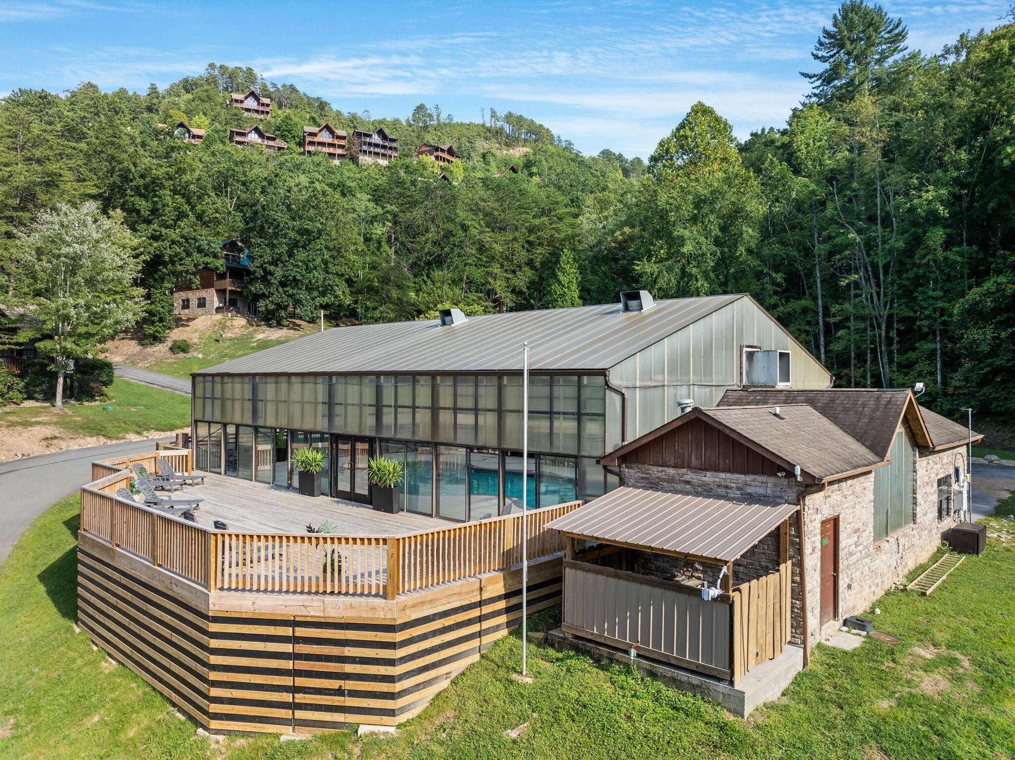 1536 Bears Den Way