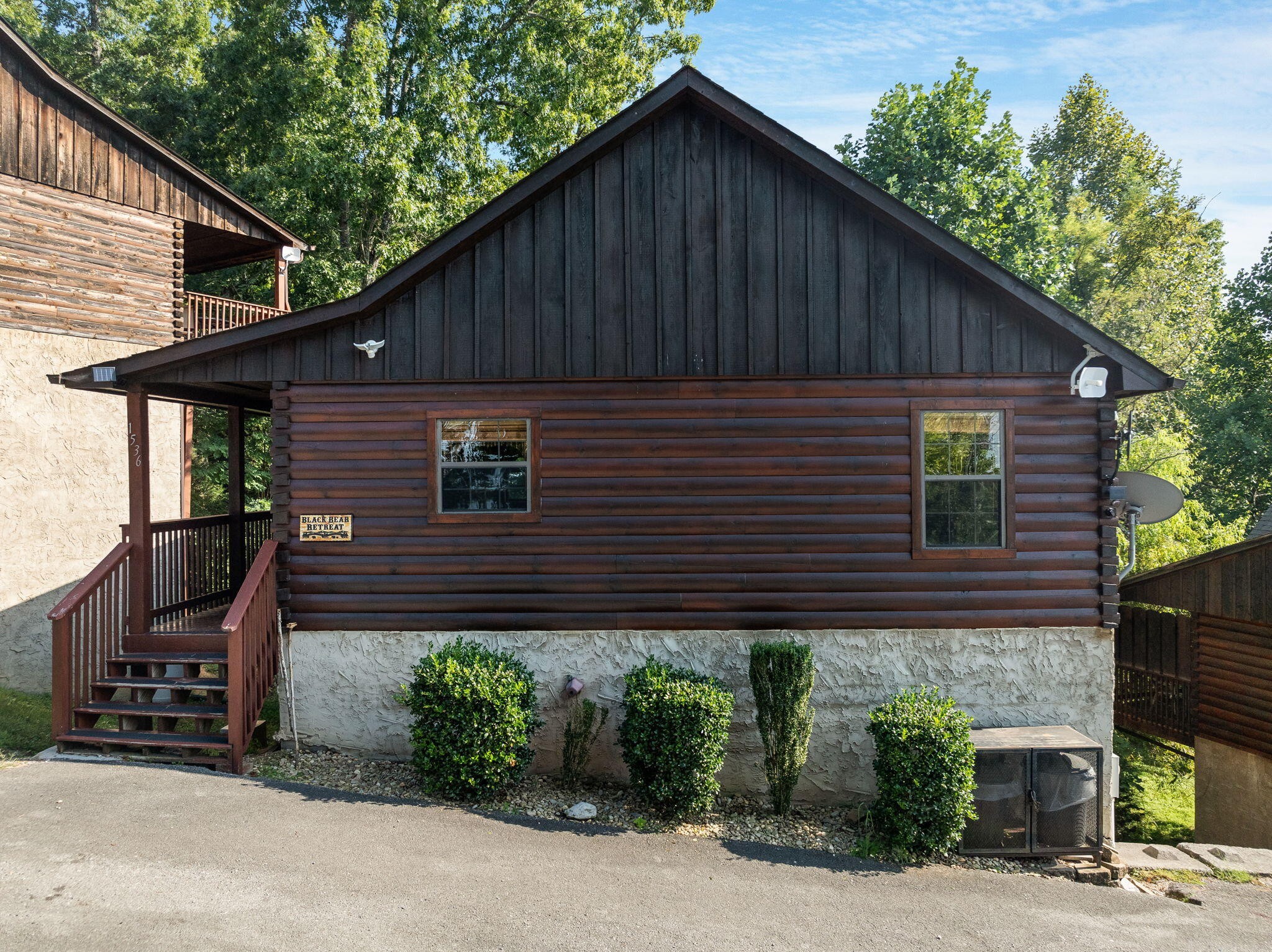 1536 Bears Den Way