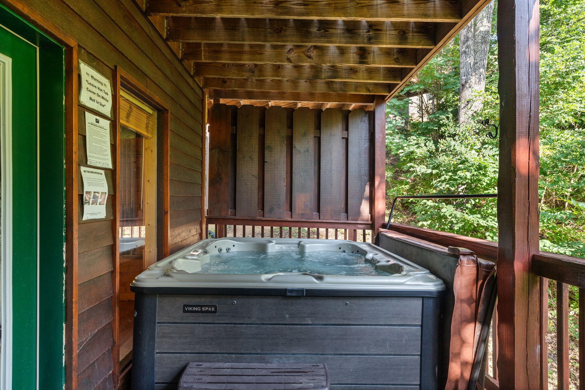 1536 Bears Den Way