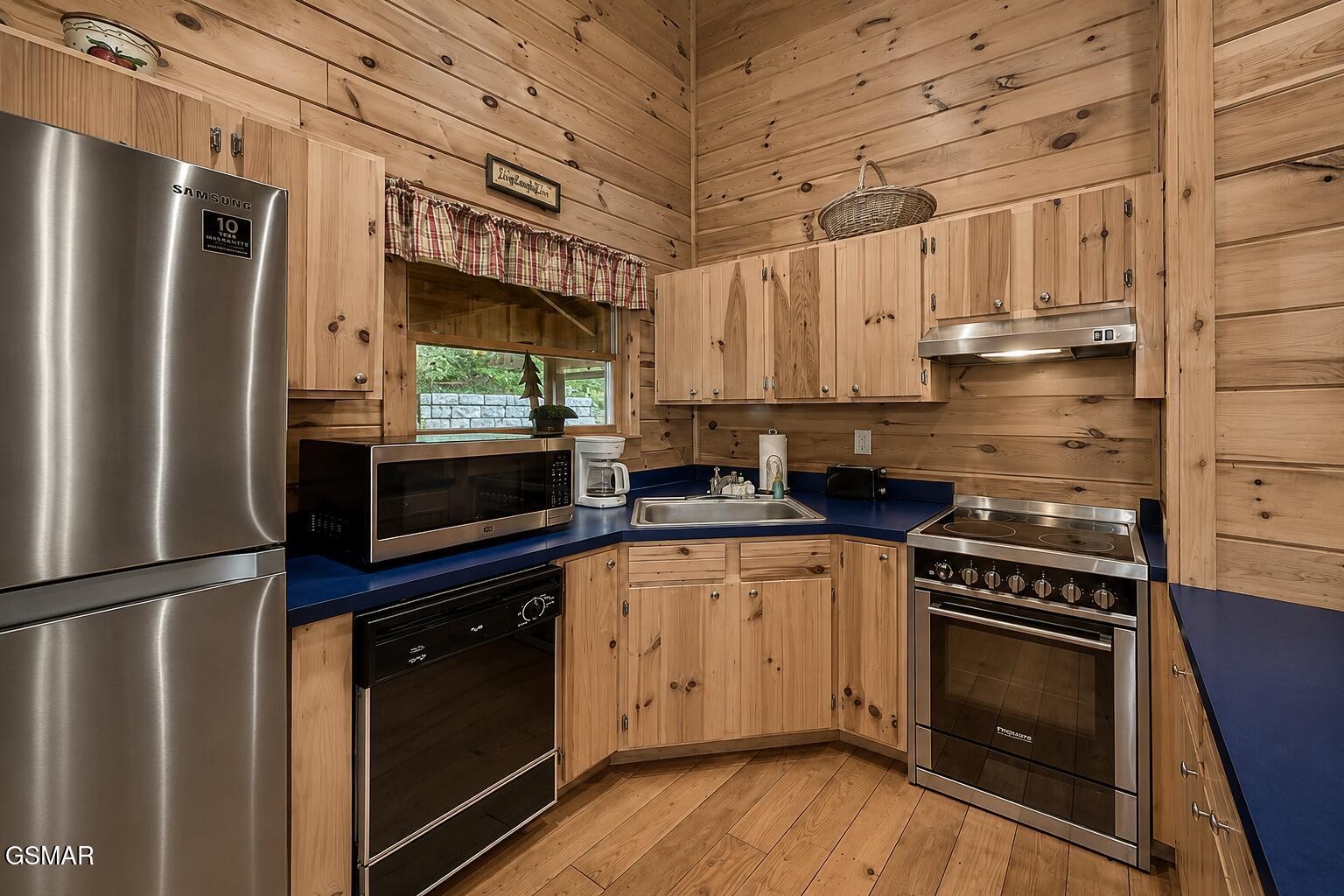 457 Hilltop Road
