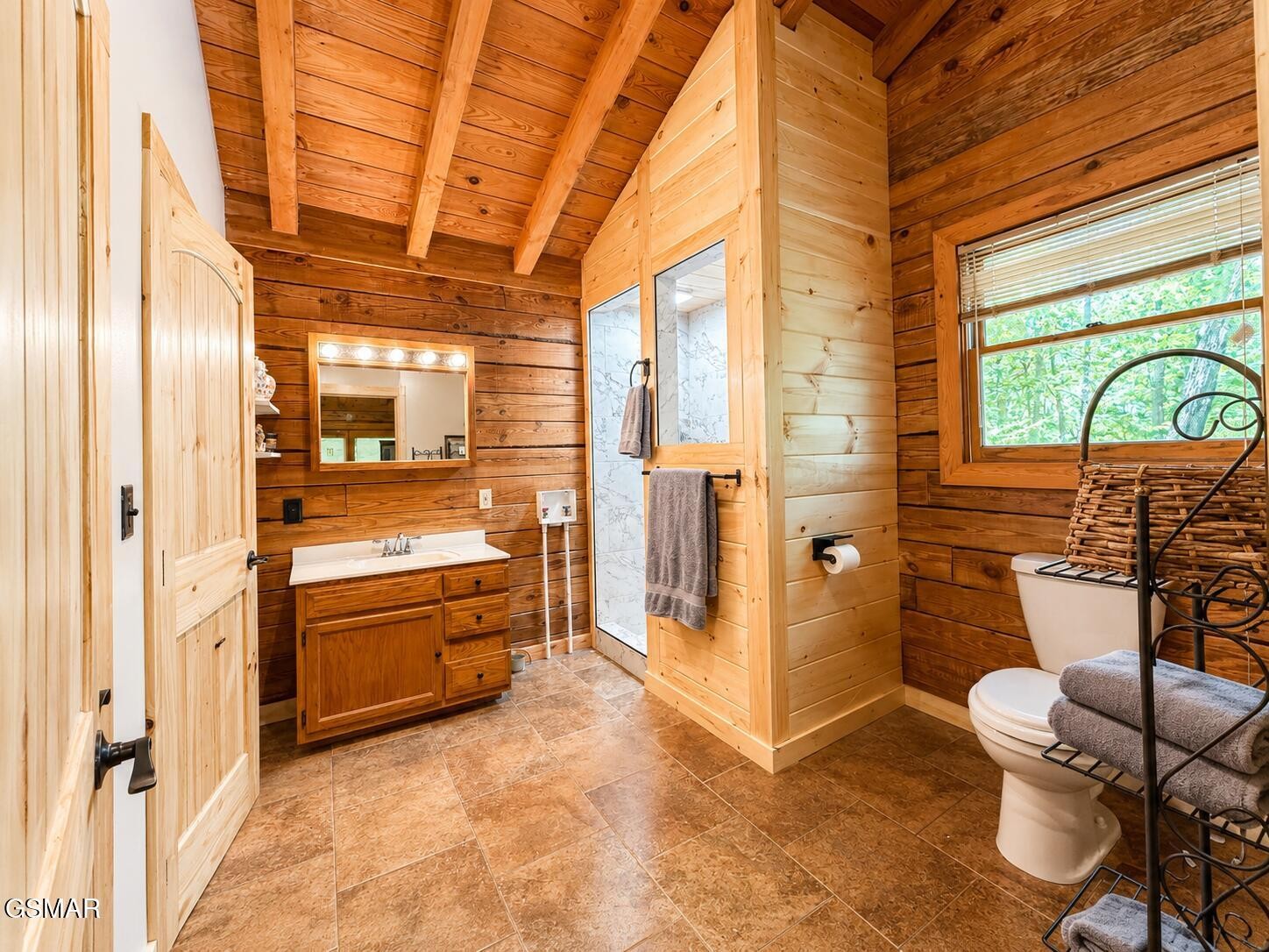 874878 Boone Acres Lane
