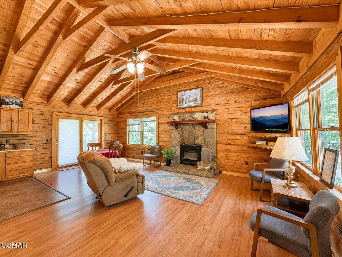 874878 Boone Acres Lane
